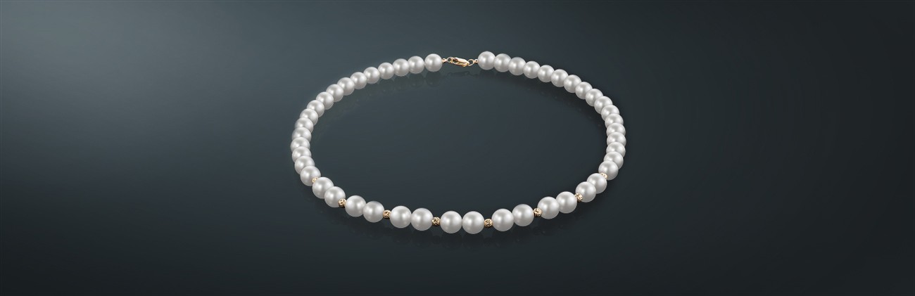 Ожерелье: белый пресноводный жемчуг, золото 585˚ (шар 4 мм), государственное пробирное клеймо. б095-45зш8