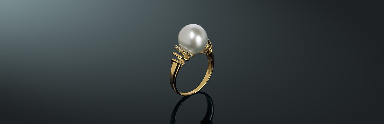 Кольцо из коллекции MAYSAKU: жемчуг Южных морей, золото 585˚, бриллианты, государственное пробирное клеймо. кп-38жб