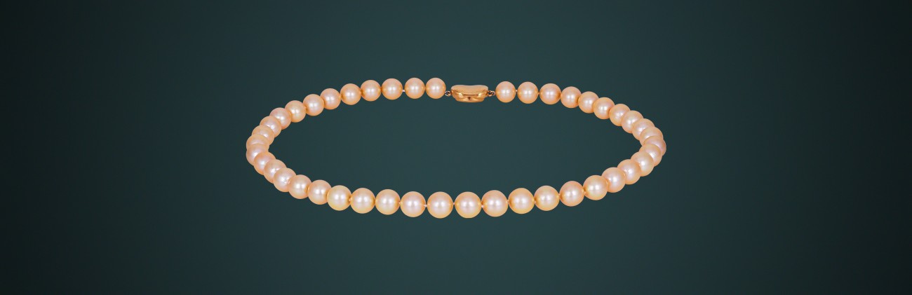 Ожерелье из коллекции MAYSAKU: золотистый жемчуг Южных морей, золото 585˚, государственное пробирное клеймо. Вес изделия 52,92 г. 7203